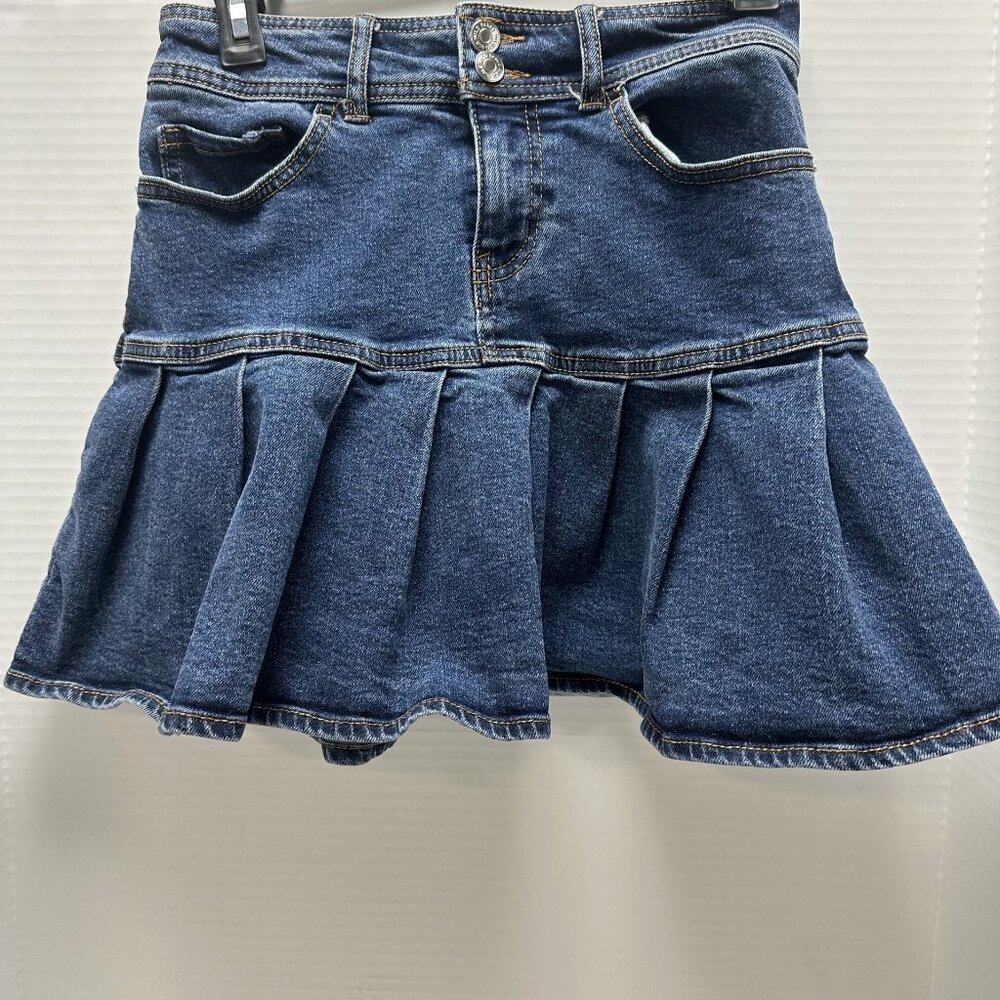 White Fabel Denim Women's Mini Skirt Size 4 Flared Pleated